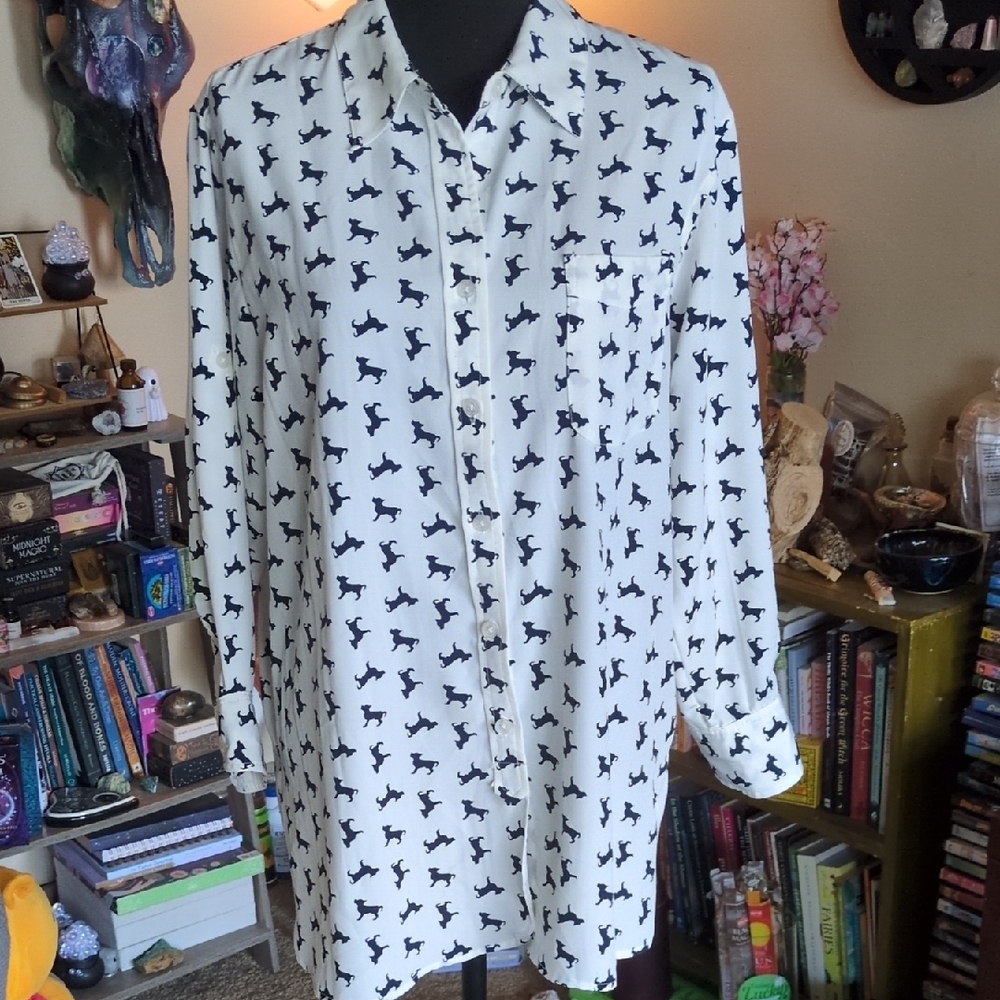 Ellen Tracy White Shirt with Black Dog Print